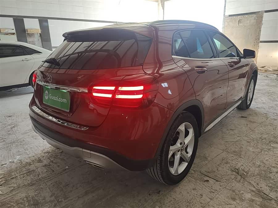 Mercedes-Benz GLA 2017