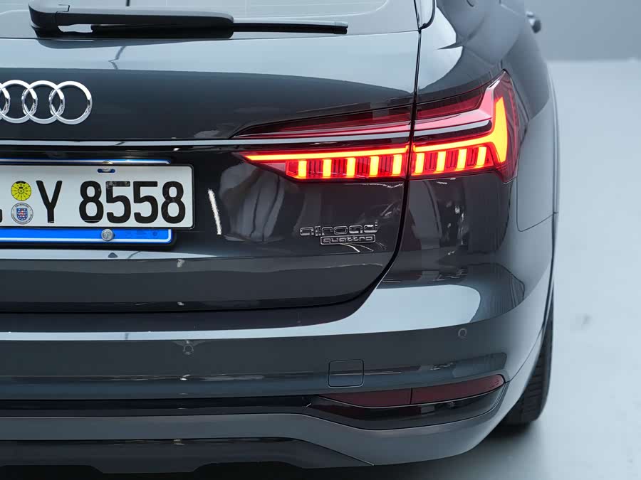 Audi A6 2022 — фото 16