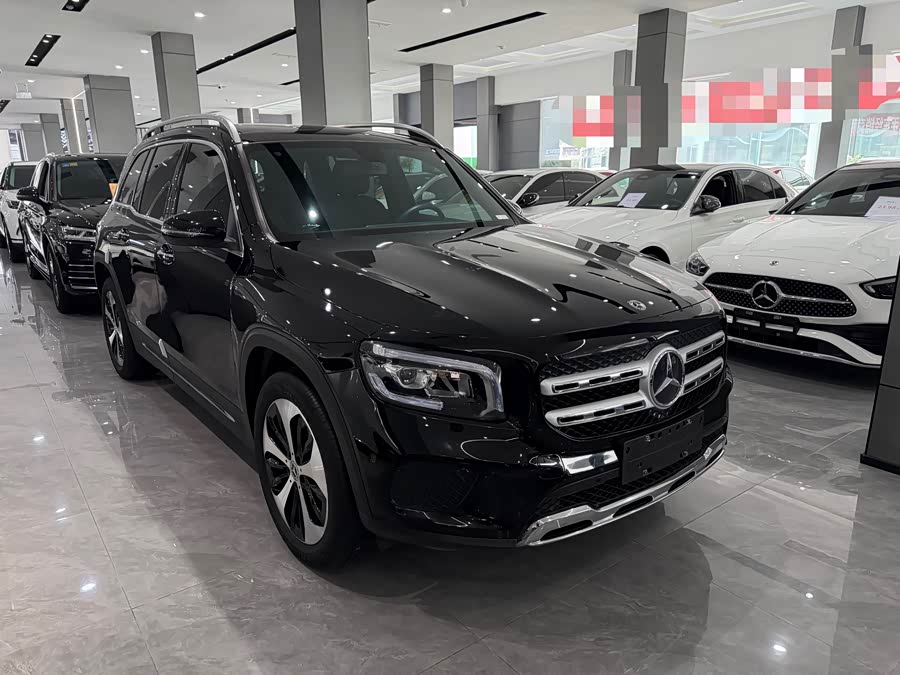 Mercedes-Benz GLB 2021