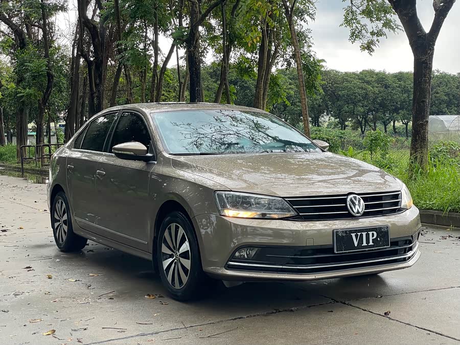 Volkswagen Sagitar 2017