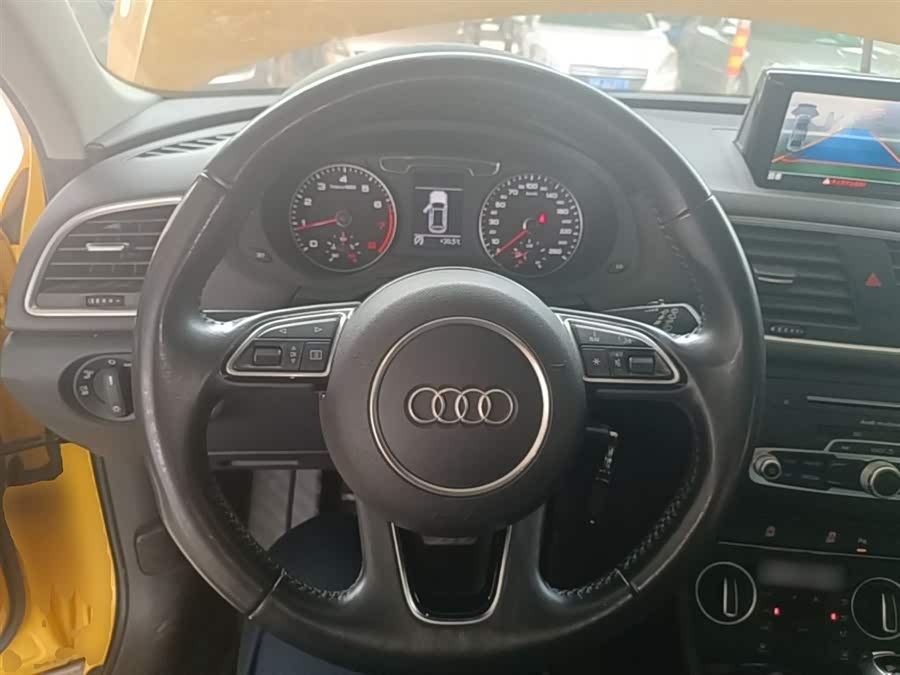 Audi Q3 2018 — фото 11
