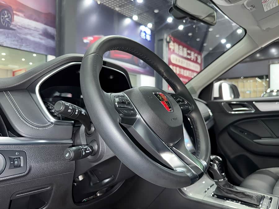 Roewe RX5 2019 — фото 11