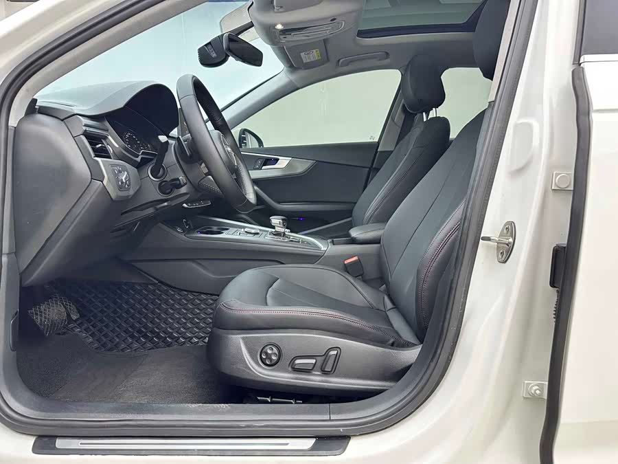 Audi A4L 2019