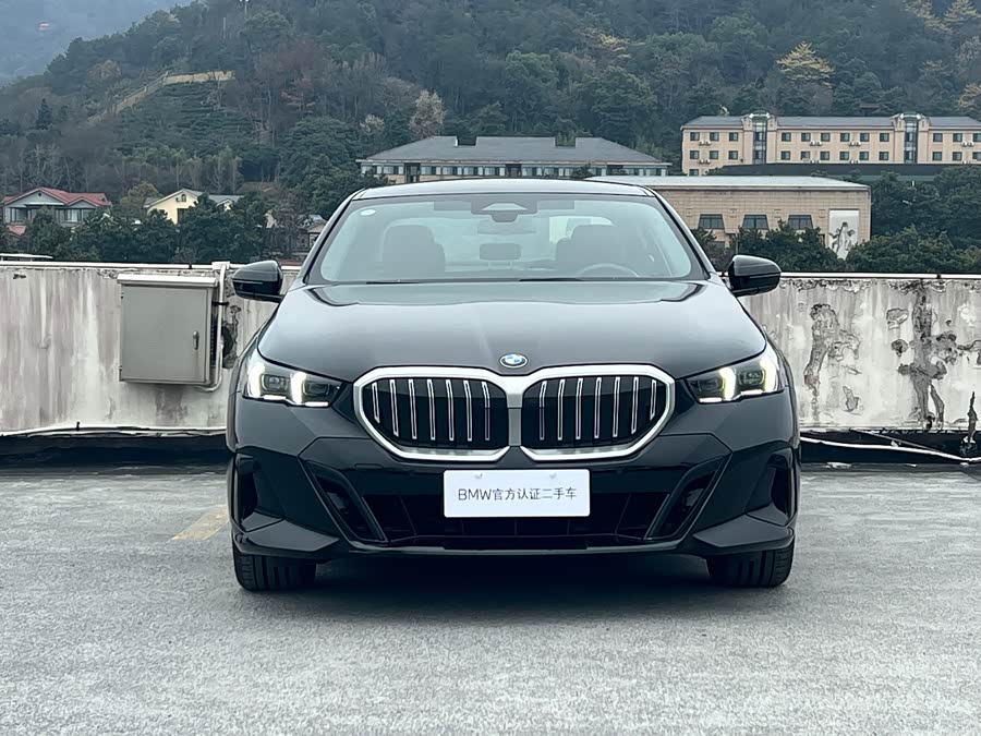 BMW 5 Series 2024