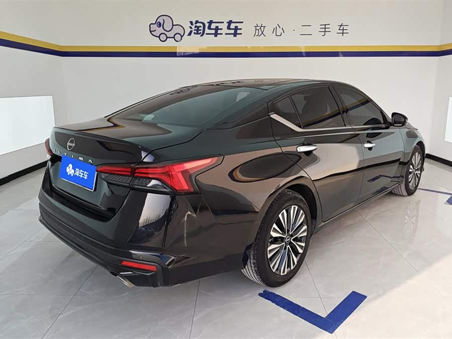 Nissan Teana 2022