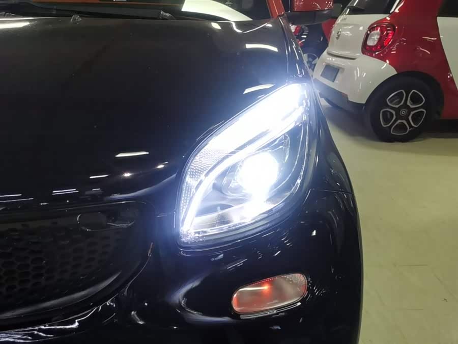 smart fortwo 2015 — фото 18