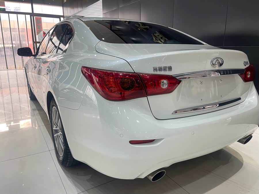 Infiniti Q50L 2016 — фото 12