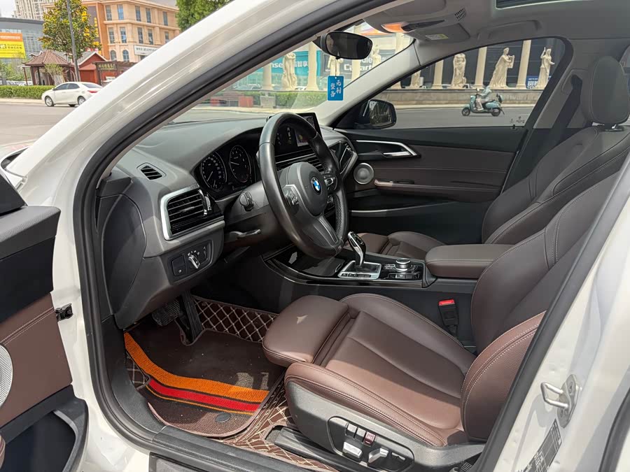 BMW 1 Series 2023