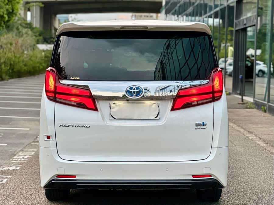 Toyota Alphard 2021 — фото 13