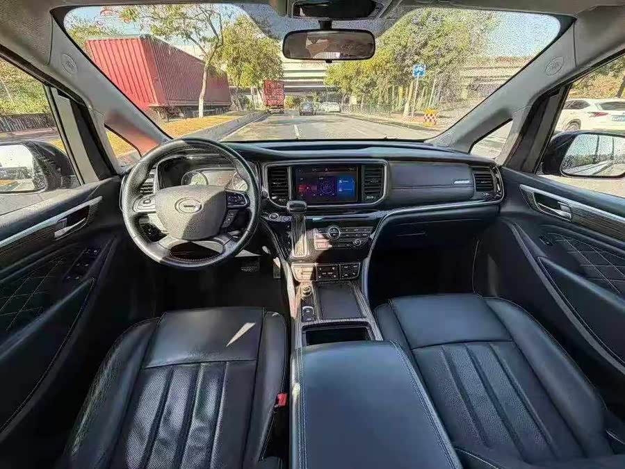 GAC Trumpchi M8 2020 — фото 8