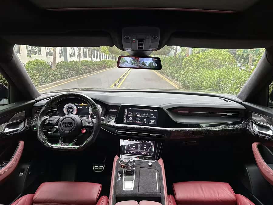 Audi Q6 2024