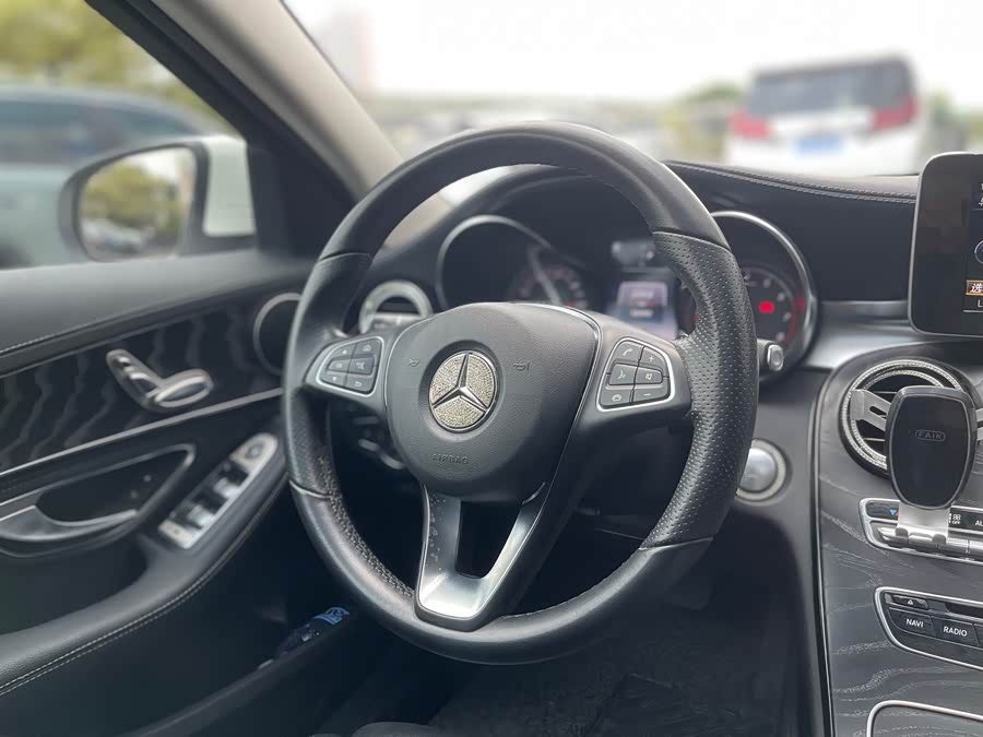 Mercedes-Benz C-Class 2017 — фото 16
