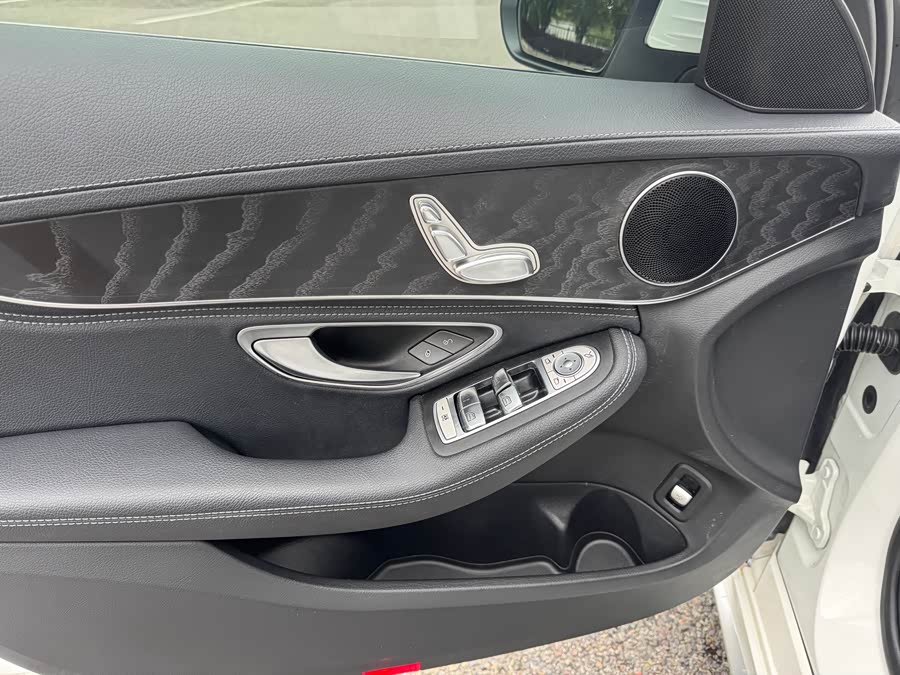 Mercedes-Benz C-Class 2020 — фото 13
