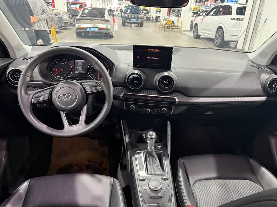 Audi Q2L 2018