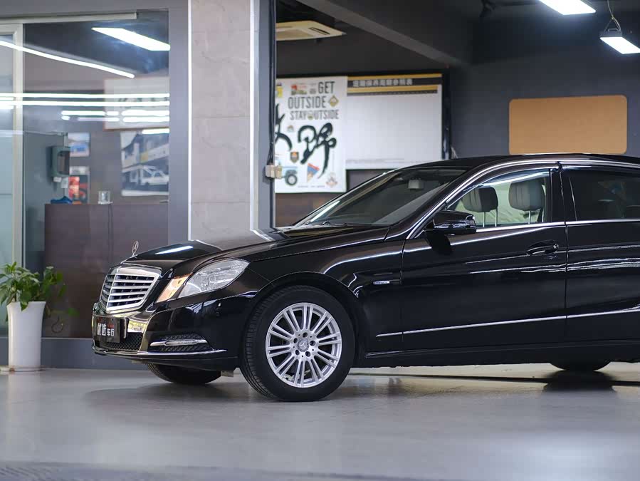 Mercedes-Benz E-Class 2012