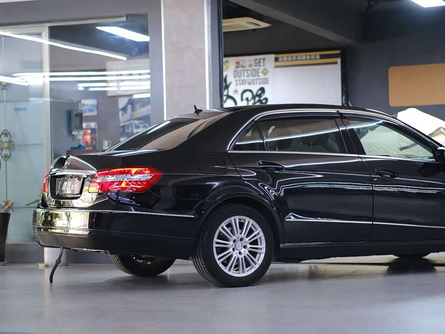 Mercedes-Benz E-Class 2012
