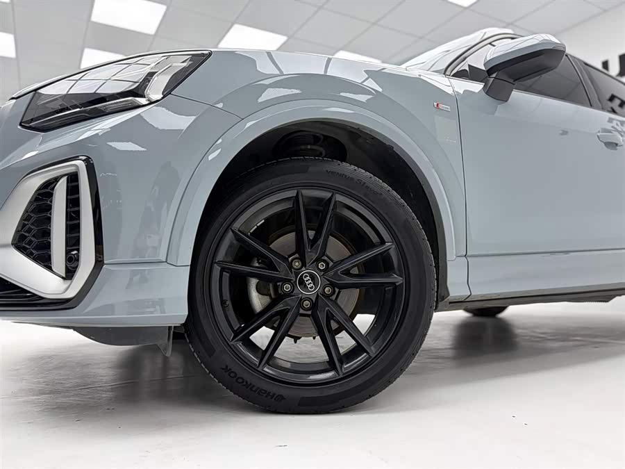 Audi Q2L 2022