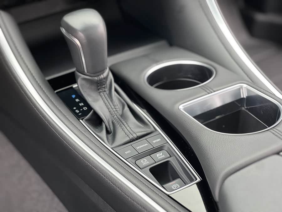 Toyota Avalon 2023 — фото 18