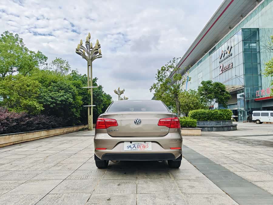 Volkswagen Bora 2015