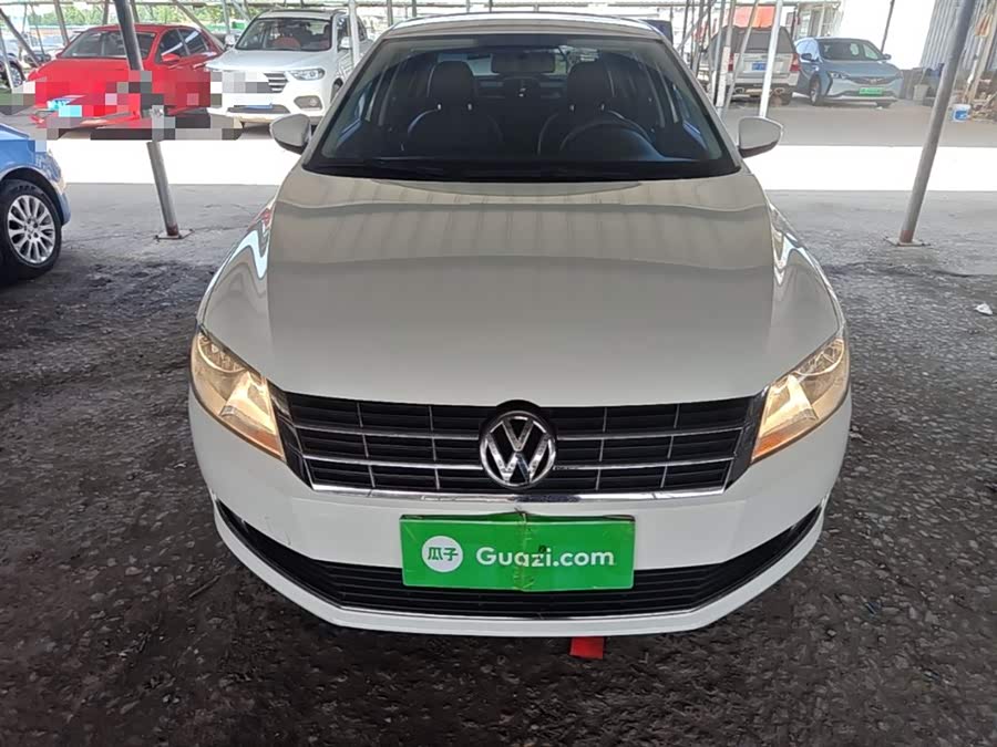 Volkswagen Lavida 2013