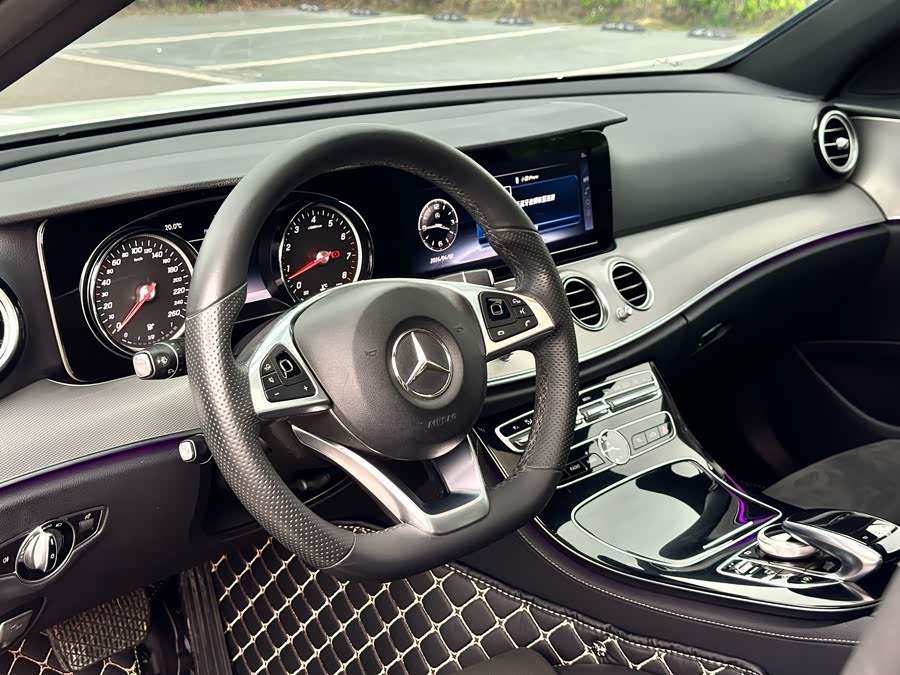 Mercedes-Benz E-Class 2018 — фото 12