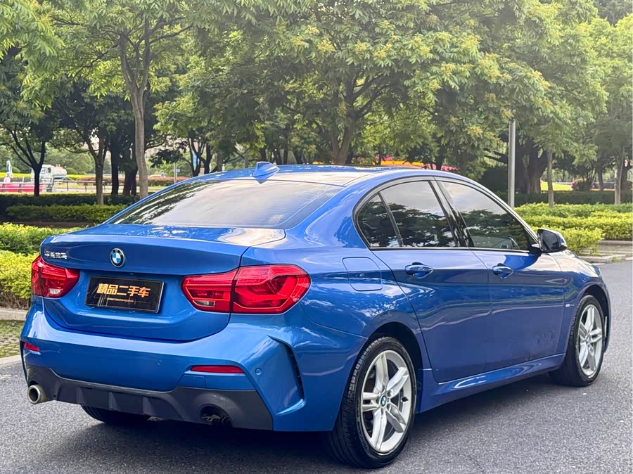 BMW 1 Series 2019 — фото 19
