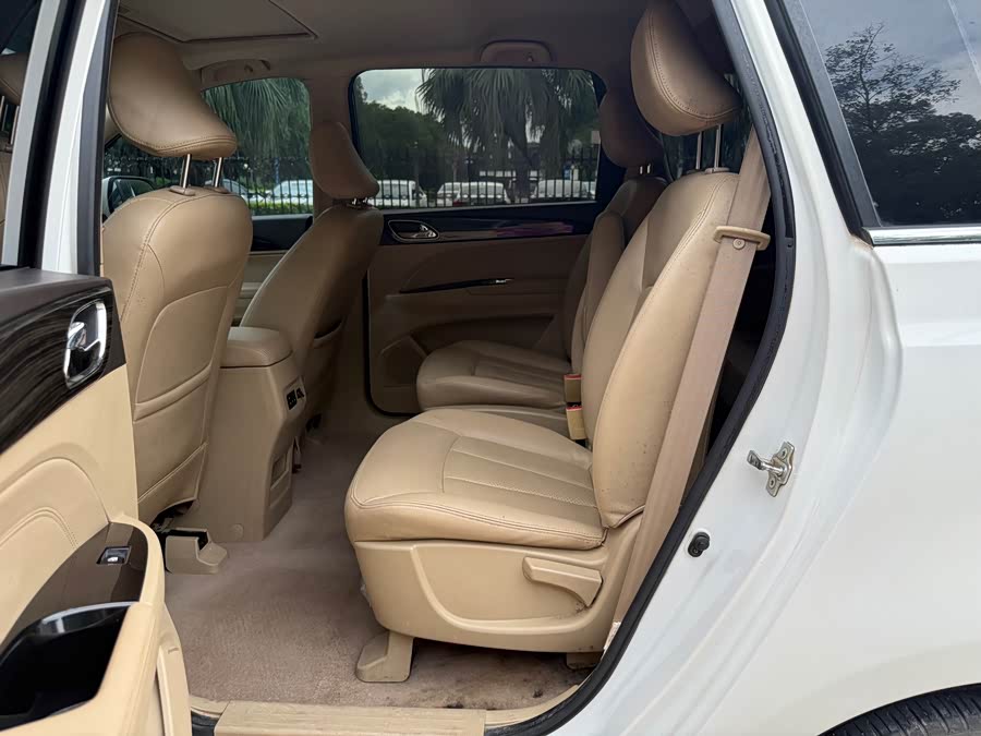 Baojun 730 2016