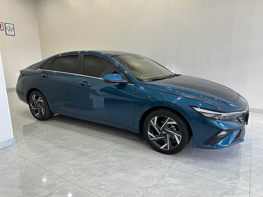 Hyundai Elantra 2022