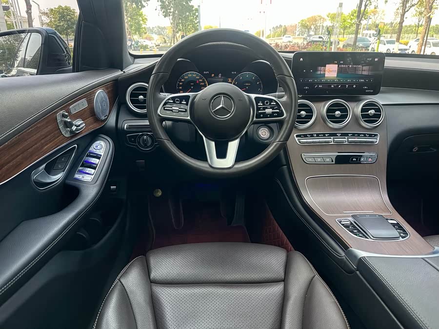 Mercedes-Benz GLC 2021