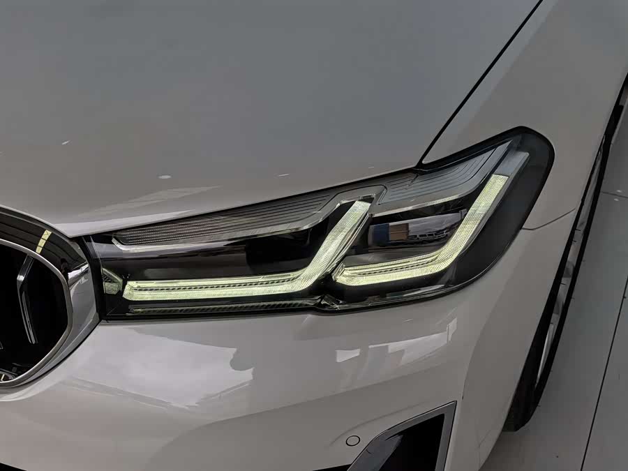 BMW 5 Series 2021