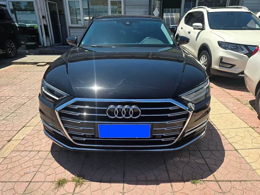 Audi A8 2022