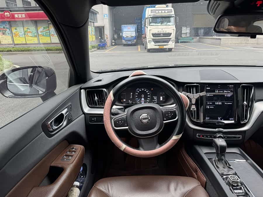 Volvo XC60 2021