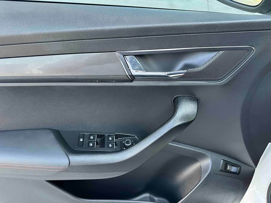 Skoda Korok 2022 — фото 16