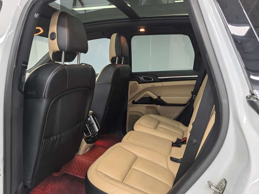 Porsche Cayenne 2015