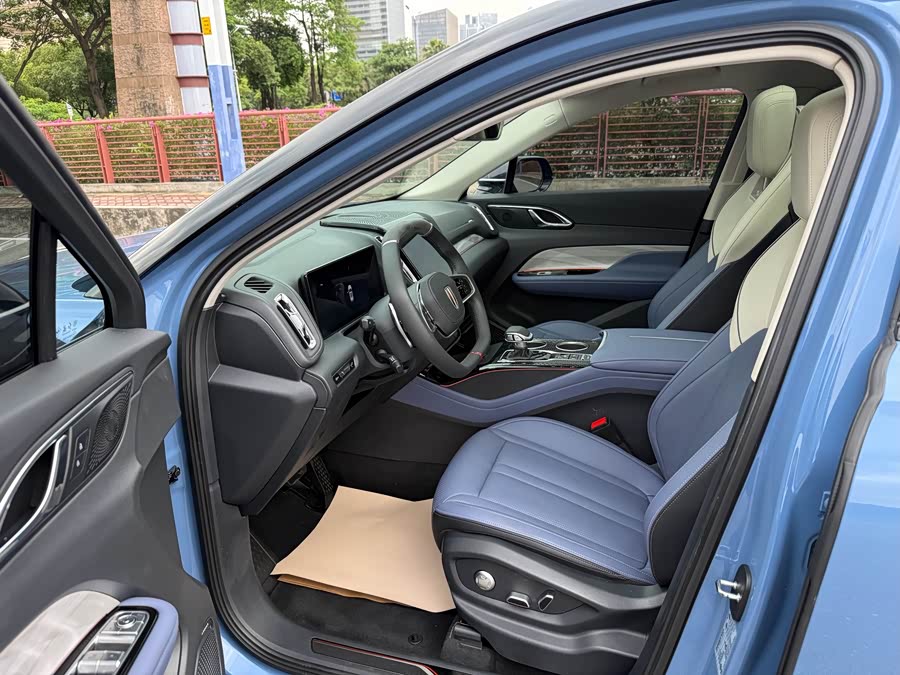 Hongqi HS3 2023
