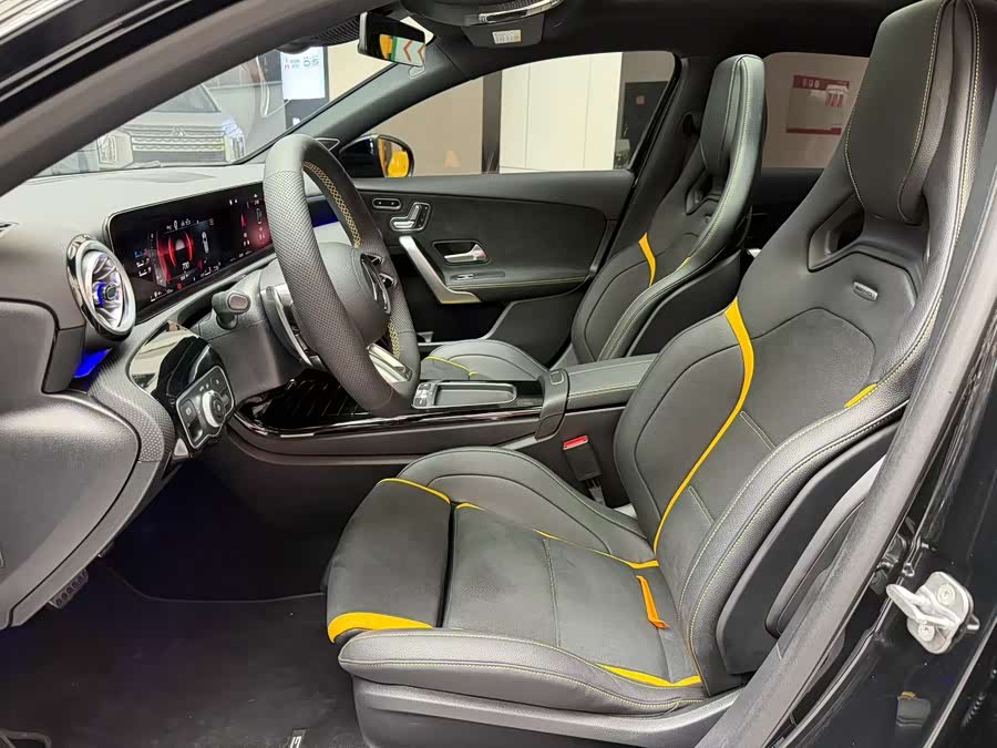 Mercedes-Benz A-Class AMG 2024 — фото 8