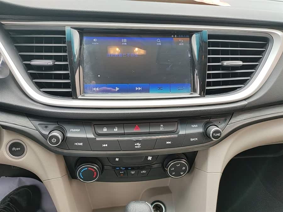 Buick Excelle 2017 — фото 13