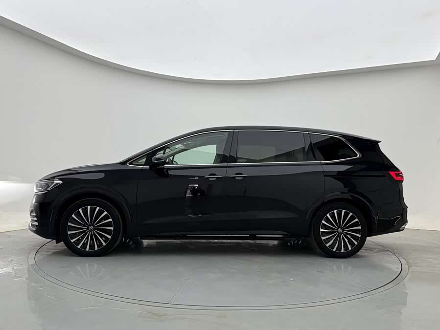 Volkswagen Viloran 2023