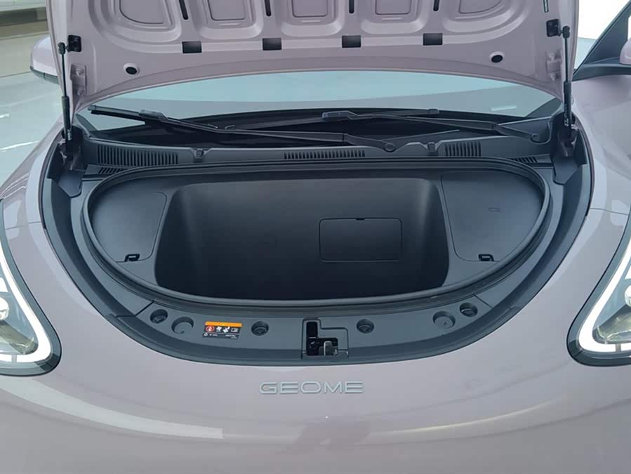 Geely Galaxy Starwish 2025 — фото 10