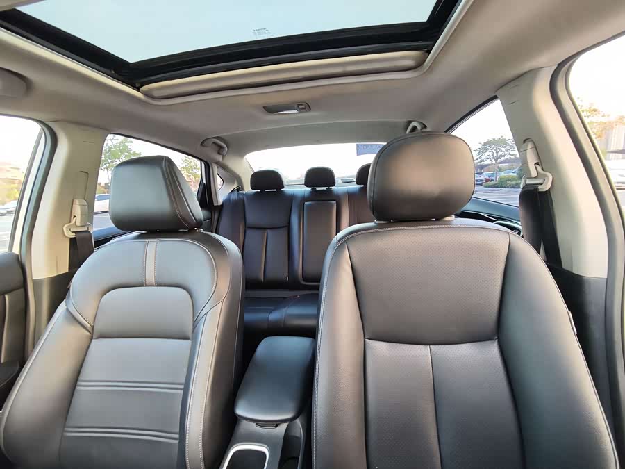 Nissan Sylphy 2022 — фото 10