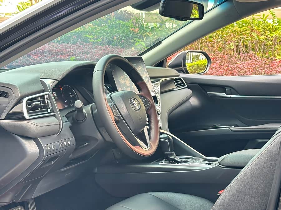 Toyota Camry 2021