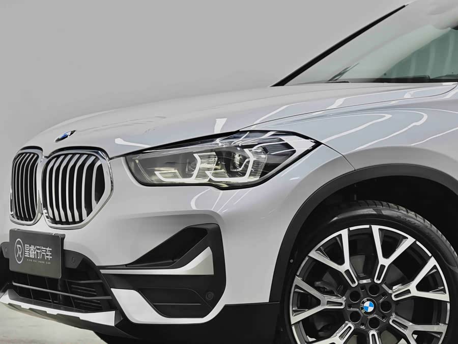 BMW X1 2022 — фото 14