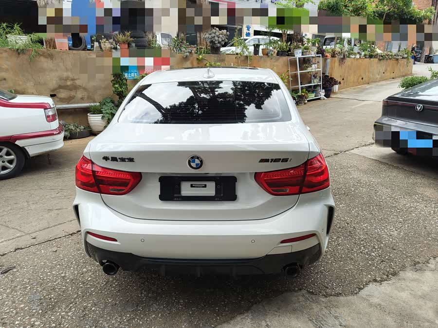 BMW 1 Series 2021 — фото 10