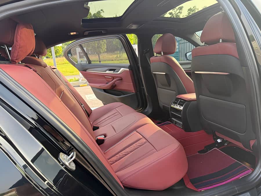 BMW 5 Series 2023 — фото 12