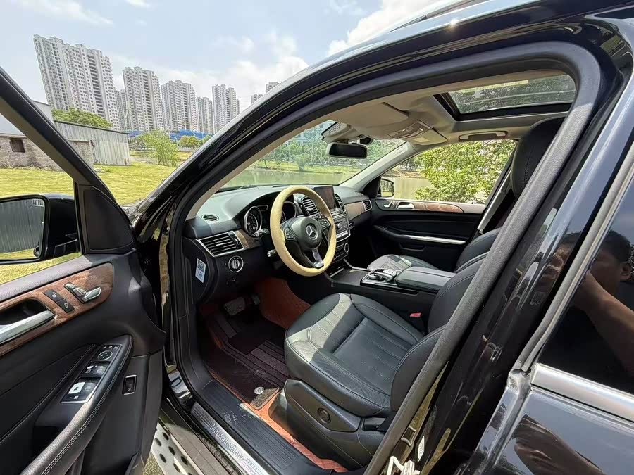 Mercedes-Benz GLE 2015