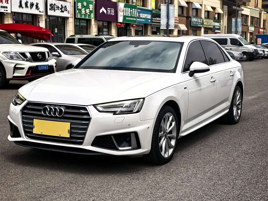 Audi A4L 2019