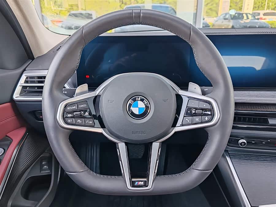 BMW 3 Series 2025 — фото 10