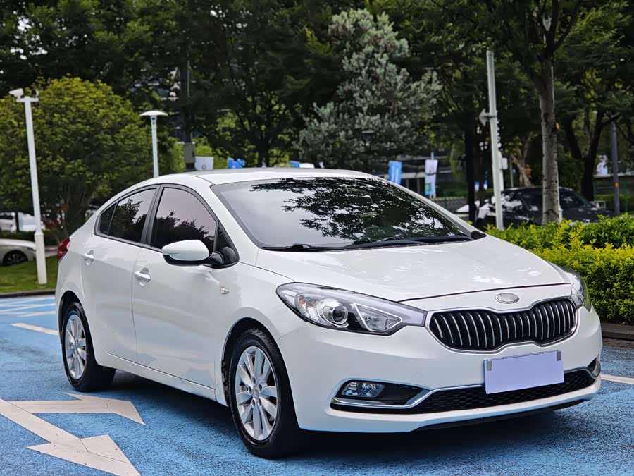 Kia K3 2015