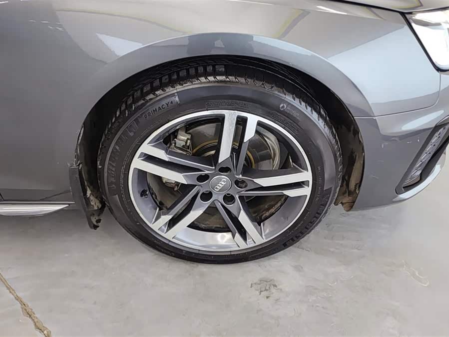 Audi A4L 2020