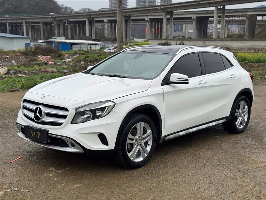 Mercedes-Benz GLA 2016
